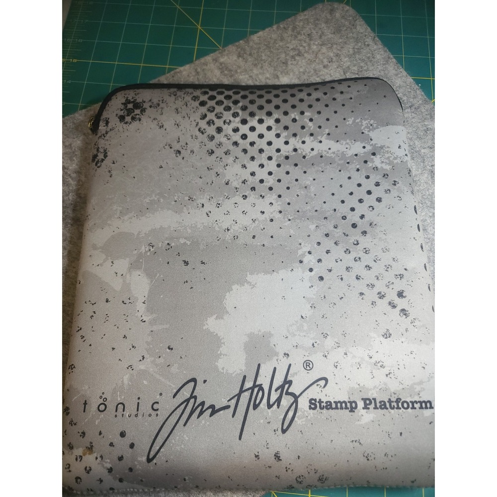 Tonic Studios Tim Holtz Stamp Platform with Protective Zipper Sleeve & Magnets